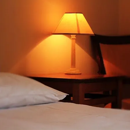 Lynams Hotell 2*